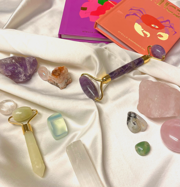 How to cleanse and charge your crystal Coucou tools