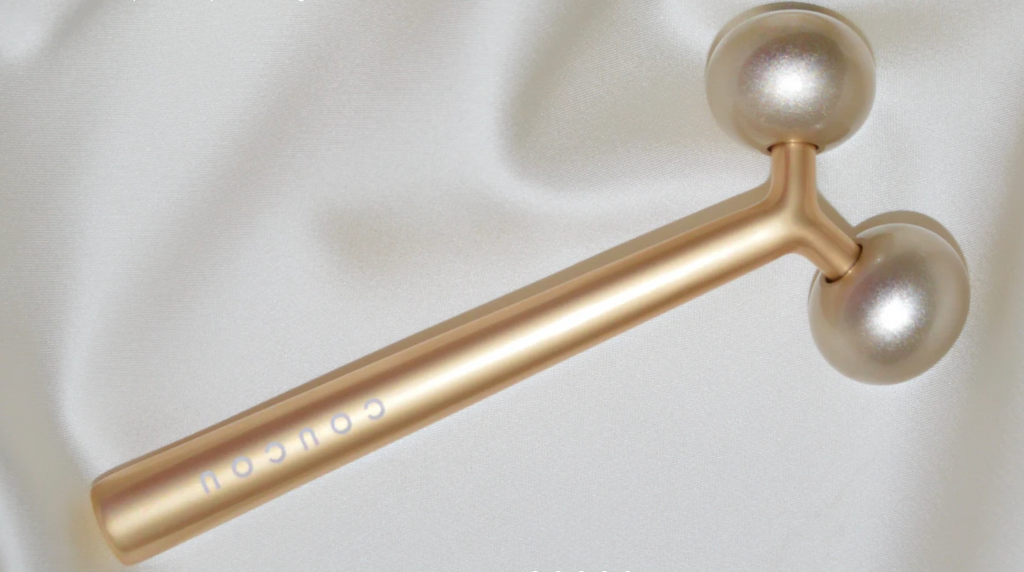 Golden Girl of Face Rollers. Meet the Coucou V-Lift Roller.