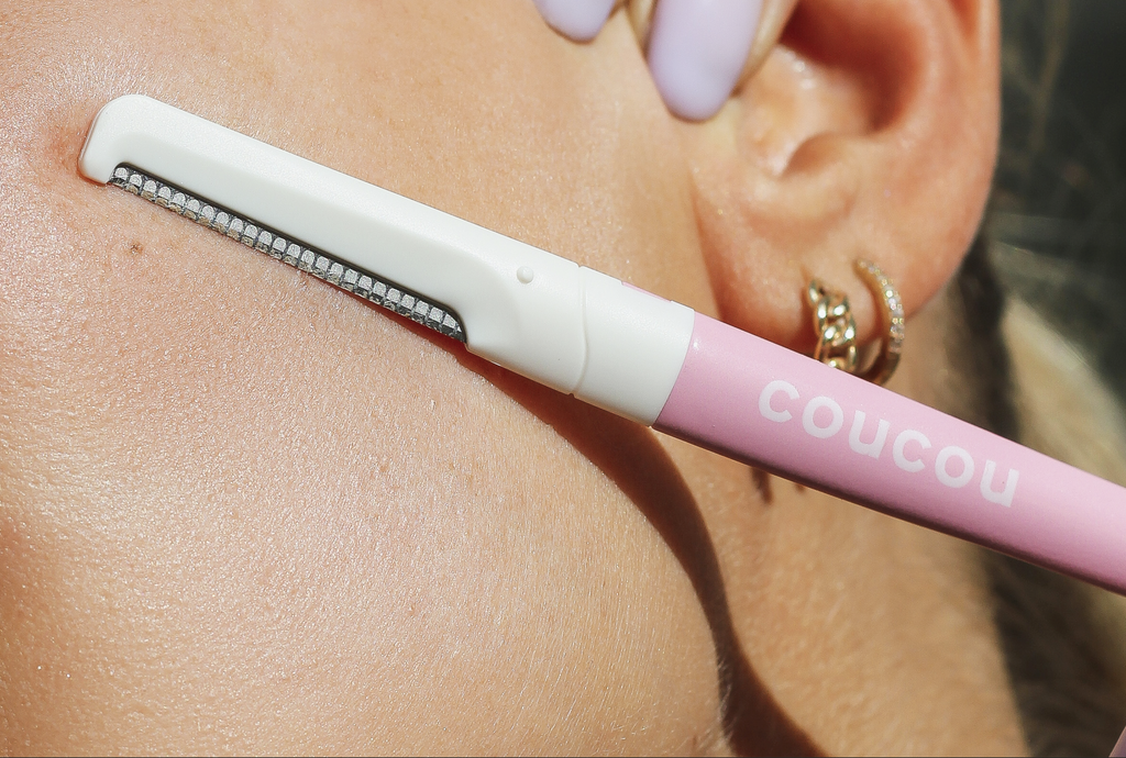 coucou dermaplaning exfoliator